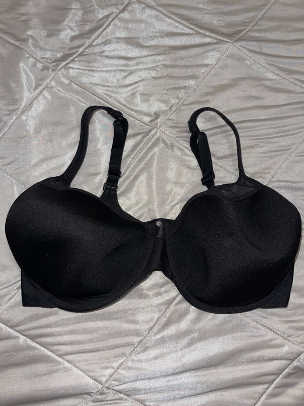 Bali Black Molded T-Shirt Bra with Adjustable Straps Size 42C